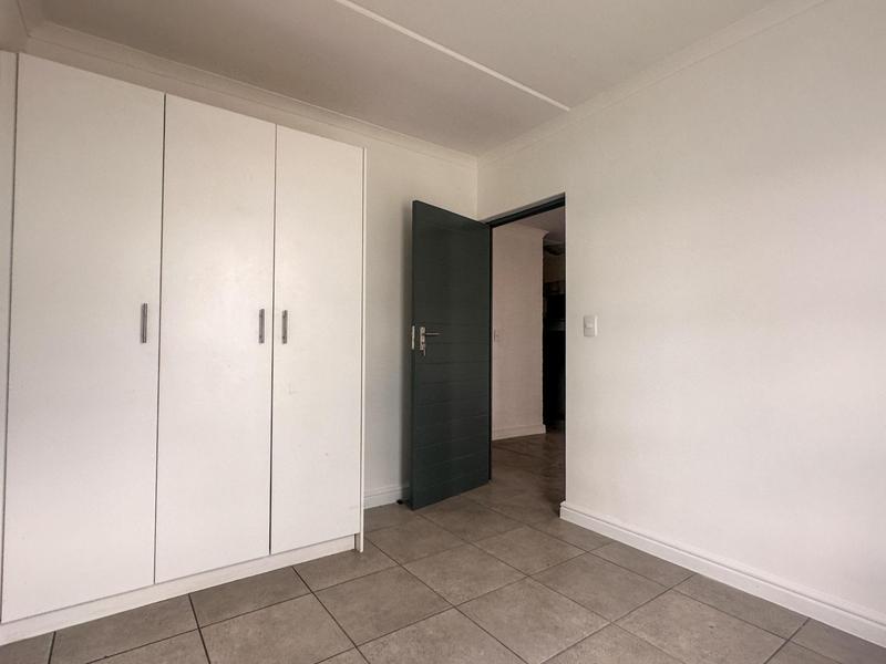 To Let 2 Bedroom Property for Rent in Glenhaven Western Cape